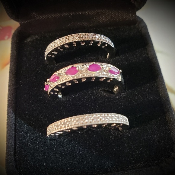 Beautiful Precious Ruby Gemstone Diamond Rings - Picture 2 of 8